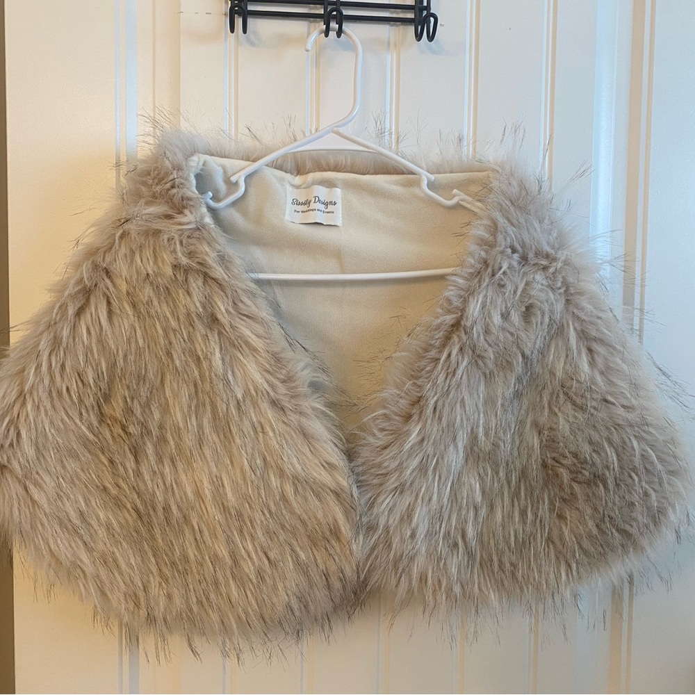 Faux Fur Bridal Wrap